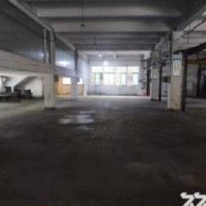 东西湖1000平米厂房行车3吨出租，适合办公轻工仓储，交通便