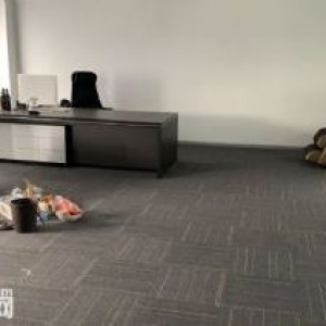 精品好房新退近九成新装修环氧地坪玻璃隔断