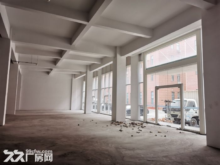 地铁站附近可办公厂房出售
