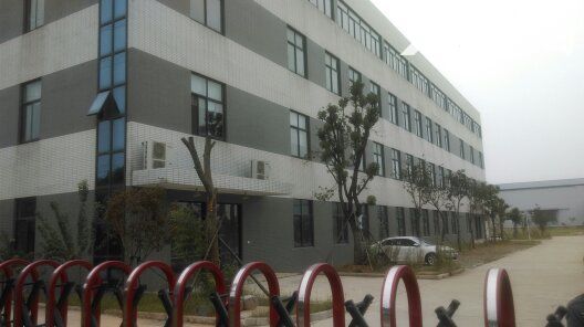 武汉经济开发区神龙汽车旁1600m2钢构车间